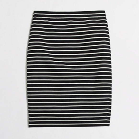 J. Crew Factory Dresses & Skirts - J. Crew Pencil Skirt in Cotton/Linen